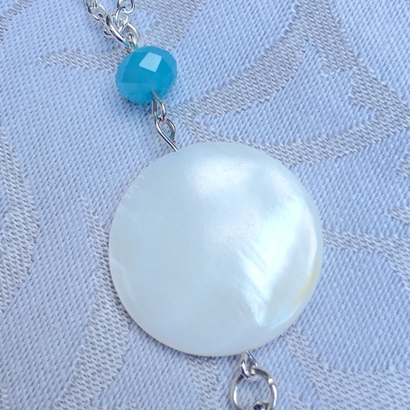 Shell and Tassel Necklace - Picture 3 of 5